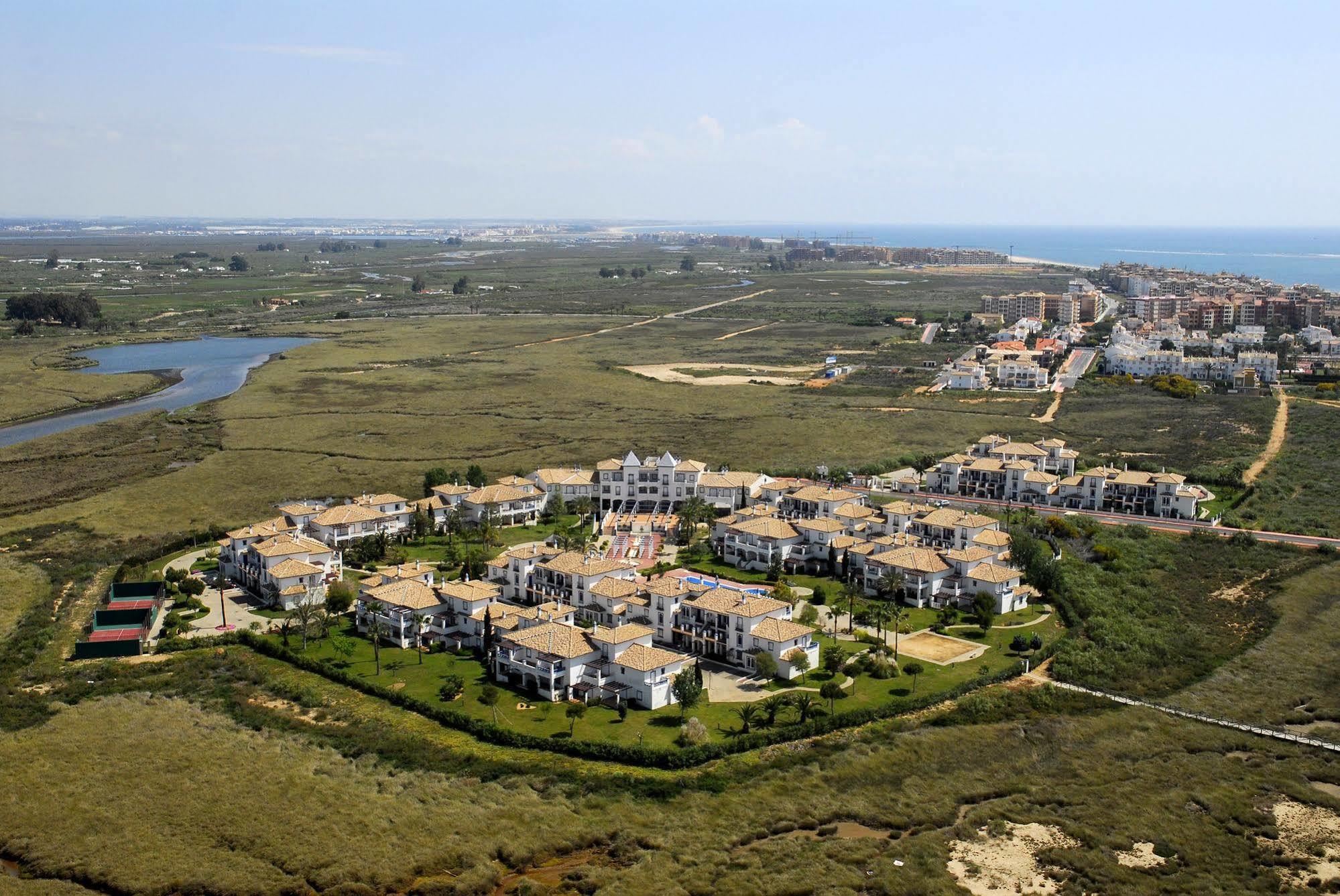 Leo San Bruno Apartment Isla Canela Bagian luar foto