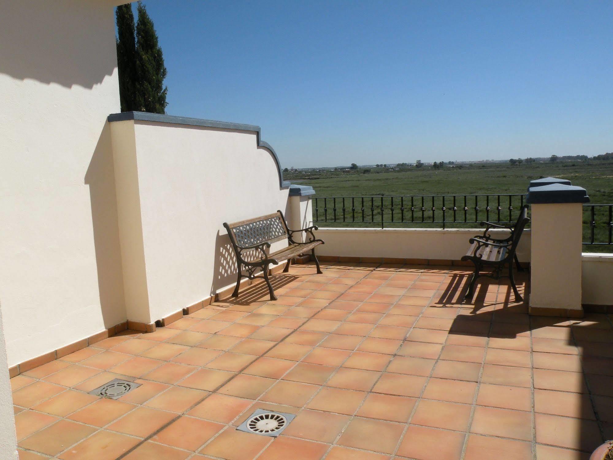 Leo San Bruno Apartment Isla Canela Bagian luar foto